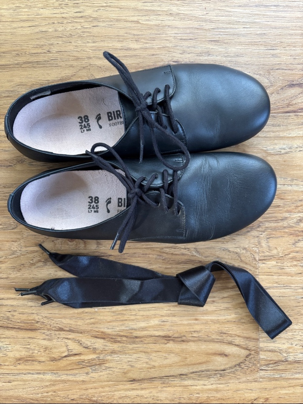 Birkenstock Saunders Derby Shoes Black Leather Lace Up women’s 38 - Picture 2 of 3